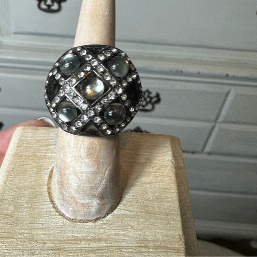 Stretch Statement Ring - Picture 7 of 8